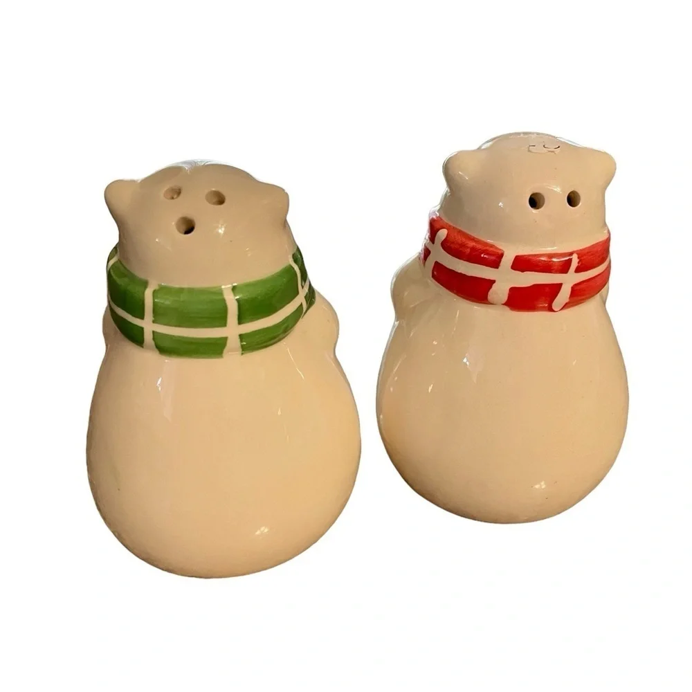 Christmas Polar Bear Vintage Salt & Pepper Shakers, Scarf & Presents, No…
